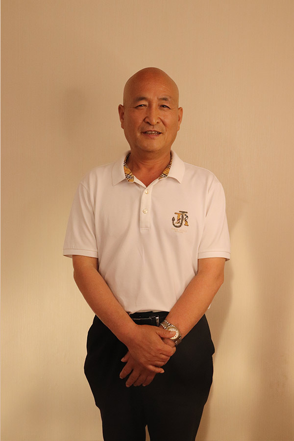 绥德杨养民 本科学历，毕业于陕西师范大学